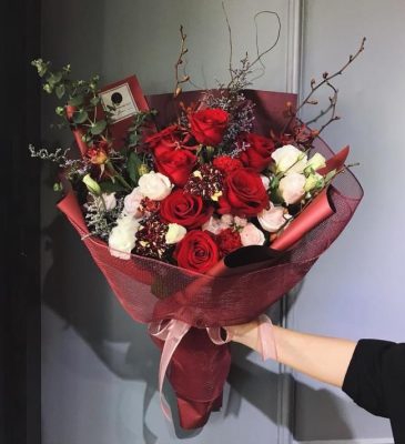 mẫu hoa đẹp cho Valentine - Hoa trái cắm nhiều loại