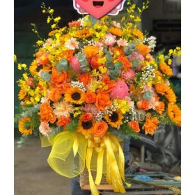 Mẫu hoa tươi rực rỡ đón tài vận