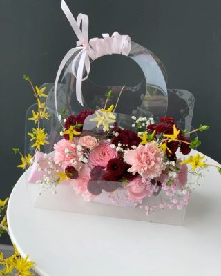 lẵng hoa sinh nhật hiện đại